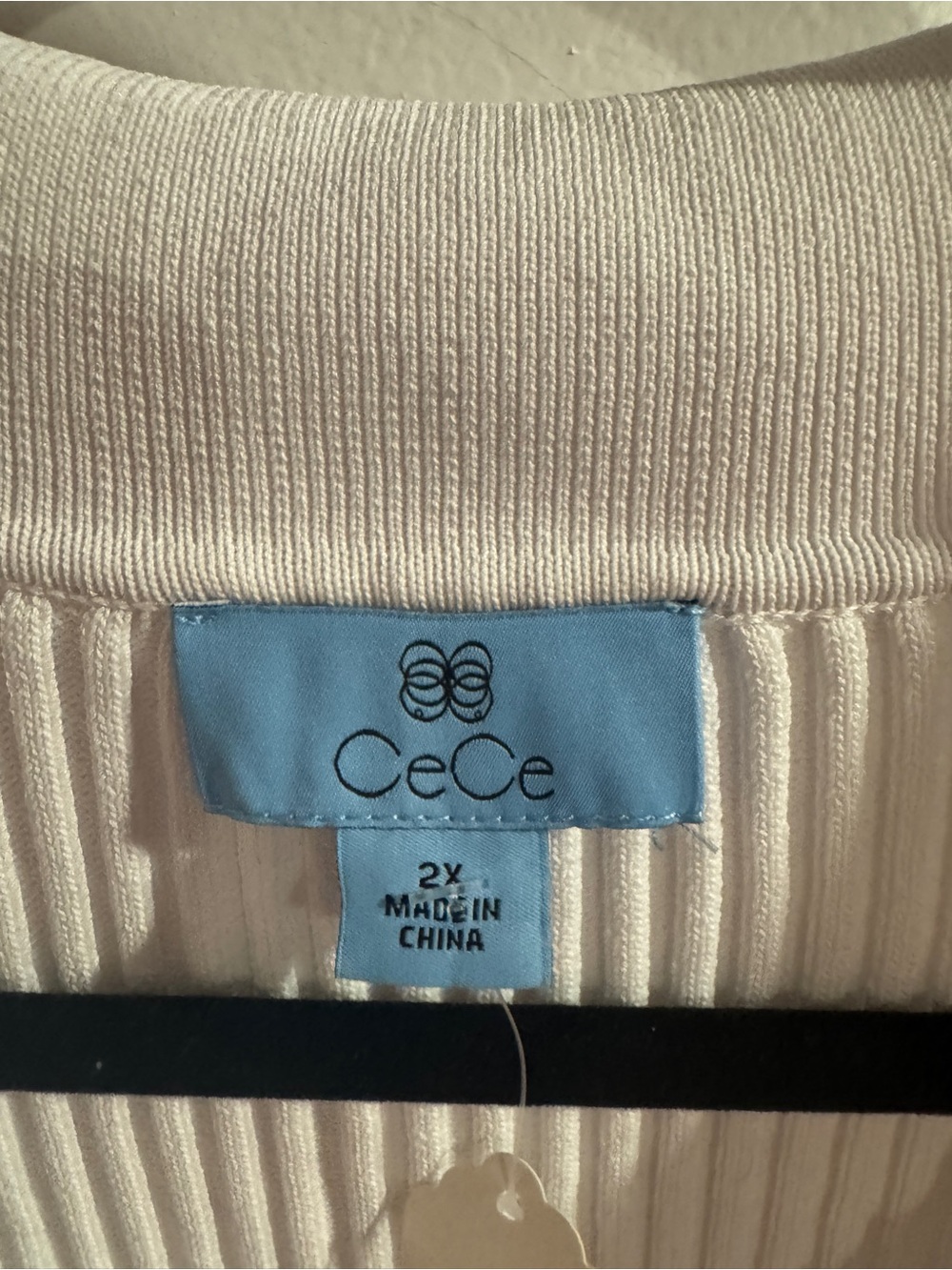 Cece Ribbed Collared Polo Top - Picture 4 of 4